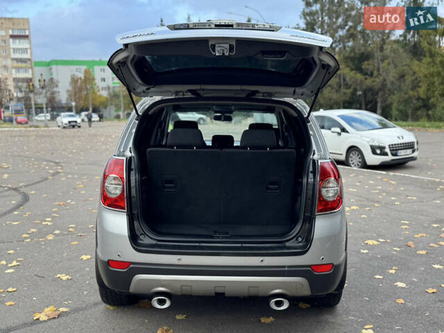 Серый Шевроле Каптива, объемом двигателя 2.41 л и пробегом 209 тыс. км за 6999 $, фото 36 на Automoto.ua