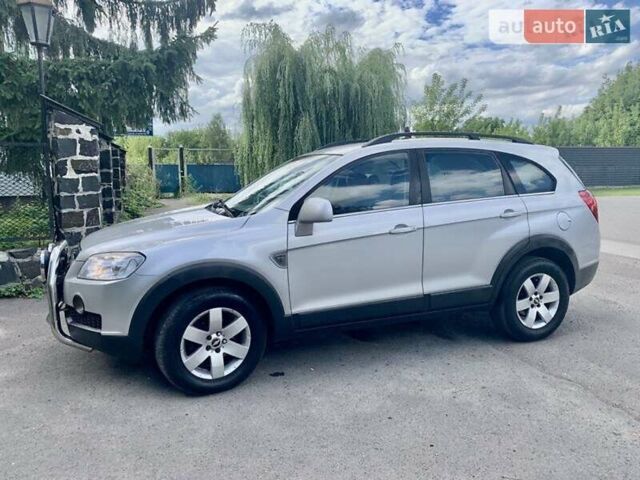 Серый Шевроле Каптива, объемом двигателя 1.99 л и пробегом 264 тыс. км за 8500 $, фото 1 на Automoto.ua