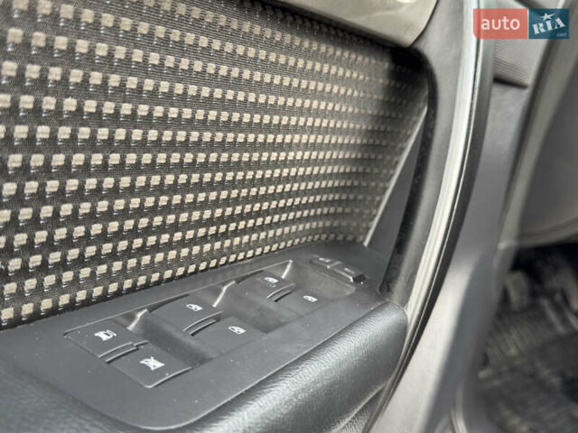 Серый Шевроле Каптива, объемом двигателя 2.41 л и пробегом 209 тыс. км за 6999 $, фото 73 на Automoto.ua