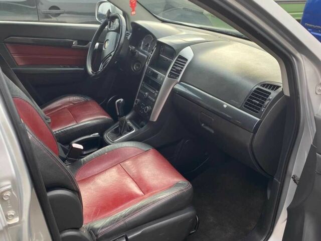 Серый Шевроле Каптива, объемом двигателя 2 л и пробегом 350 тыс. км за 4193 $, фото 2 на Automoto.ua