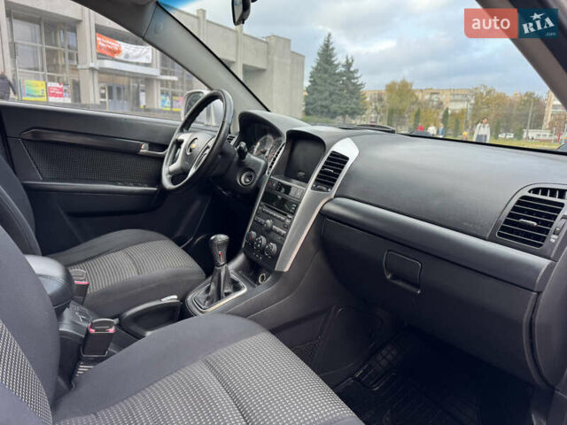 Шевроле Каптива 2009 в Ровно на Automoto.ua Серый Шевроле Каптива, объемом двигателя 2.4 л и пробегом 209 тыс. км за 6999 $, фото 44 на Automoto.ua