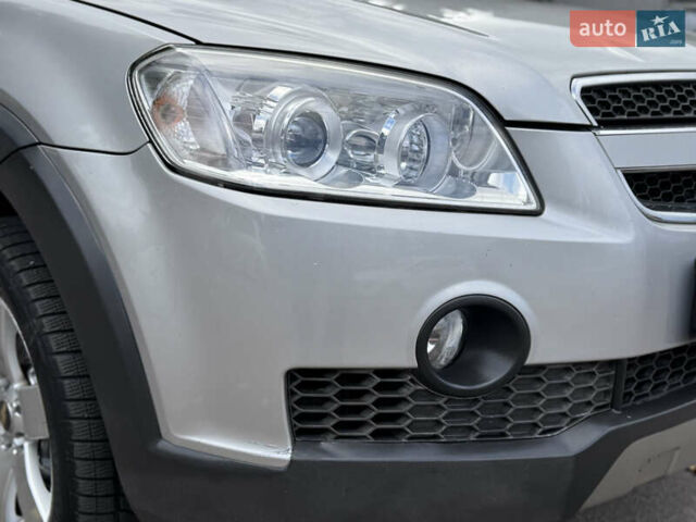 Шевроле Каптива 2009 в Ровно на Automoto.ua Серый Шевроле Каптива, объемом двигателя 2.4 л и пробегом 209 тыс. км за 6999 $, фото 25 на Automoto.ua