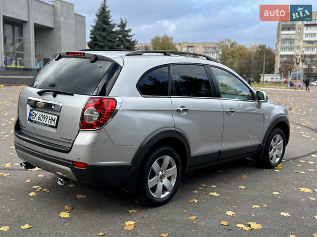 Шевроле Каптива 2009 в Ровно на Automoto.ua Серый Шевроле Каптива, объемом двигателя 2.4 л и пробегом 209 тыс. км за 6999 $, фото 8 на Automoto.ua