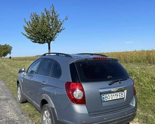 Серый Шевроле Каптива, объемом двигателя 2.4 л и пробегом 210 тыс. км за 8200 $, фото 7 на Automoto.ua