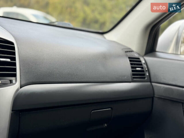 Шевроле Каптива 2009 в Ровно на Automoto.ua Серый Шевроле Каптива, объемом двигателя 2.4 л и пробегом 209 тыс. км за 6999 $, фото 88 на Automoto.ua