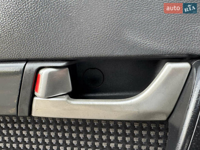 Серый Шевроле Каптива, объемом двигателя 2.41 л и пробегом 209 тыс. км за 6999 $, фото 67 на Automoto.ua