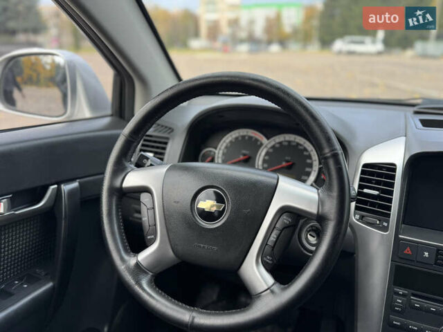 Шевроле Каптива 2009 в Ровно на Automoto.ua Серый Шевроле Каптива, объемом двигателя 2.4 л и пробегом 209 тыс. км за 6999 $, фото 83 на Automoto.ua