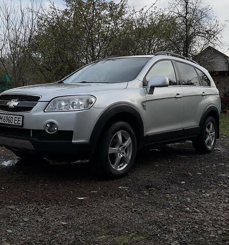 Серый Шевроле Каптива, объемом двигателя 1.99 л и пробегом 159 тыс. км за 9600 $, фото 2 на Automoto.ua