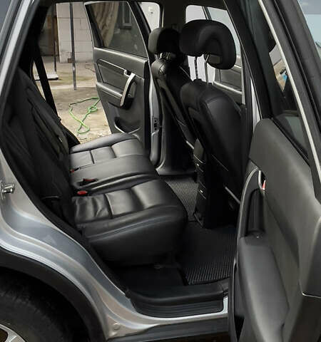 Серый Шевроле Каптива, объемом двигателя 1.99 л и пробегом 159 тыс. км за 9600 $, фото 13 на Automoto.ua