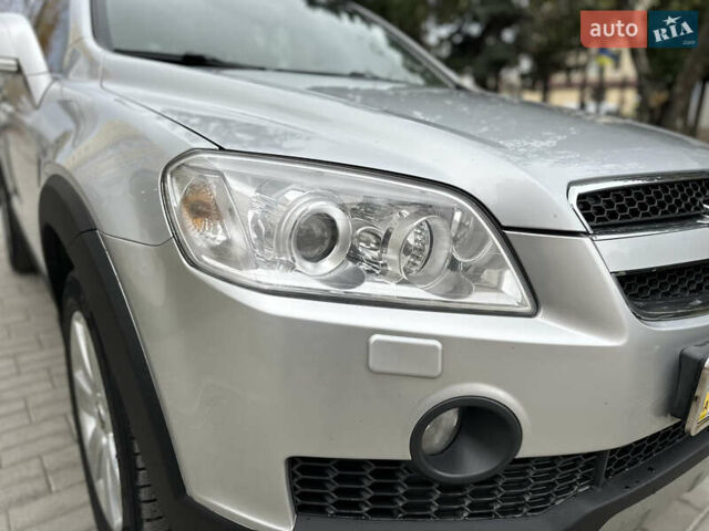 Шевроле Каптива 2010 в Каменце-Подольском на Automoto.ua Серый Шевроле Каптива, объемом двигателя 2.41 л и пробегом 181 тыс. км за 9450 $, фото 11 на Automoto.ua