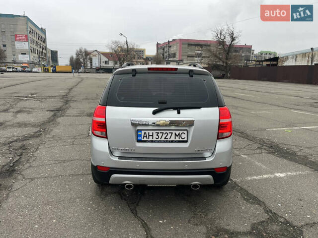 Серый Шевроле Каптива, объемом двигателя 2.41 л и пробегом 223 тыс. км за 9400 $, фото 11 на Automoto.ua