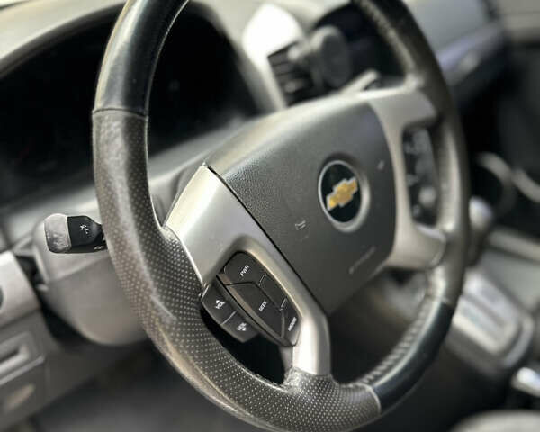 Шевроле Каптива 2010 в Каменце-Подольском на Automoto.ua Серый Шевроле Каптива, объемом двигателя 2.41 л и пробегом 181 тыс. км за 9450 $, фото 84 на Automoto.ua