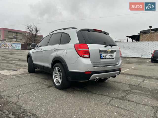 Серый Шевроле Каптива, объемом двигателя 2.41 л и пробегом 223 тыс. км за 9400 $, фото 14 на Automoto.ua