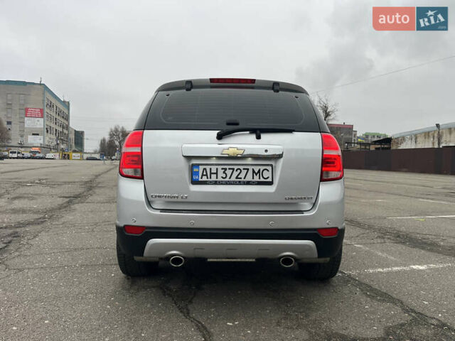 Серый Шевроле Каптива, объемом двигателя 2.41 л и пробегом 223 тыс. км за 9400 $, фото 12 на Automoto.ua