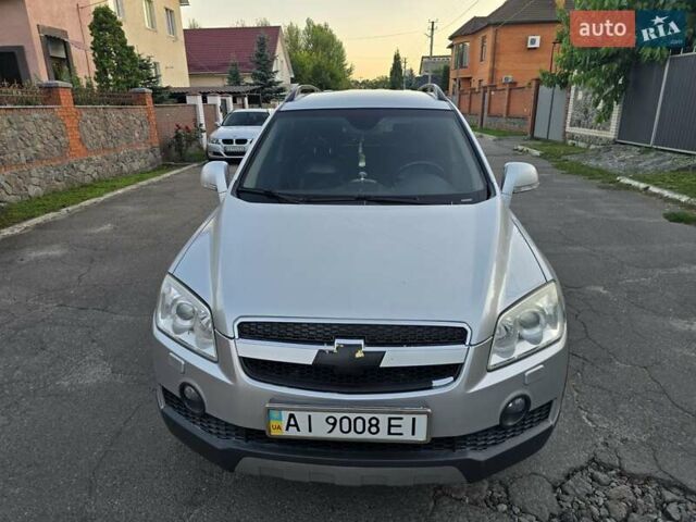 Сірий Шевроле Каптіва, об'ємом двигуна 2.4 л та пробігом 176 тис. км за 8999 $, фото 15 на Automoto.ua