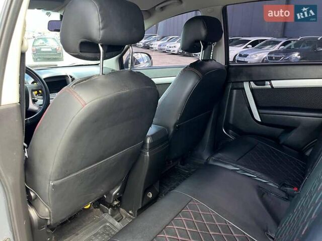 Серый Шевроле Каптива, объемом двигателя 2.2 л и пробегом 208 тыс. км за 10490 $, фото 27 на Automoto.ua