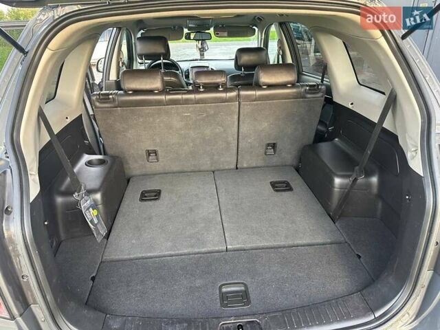 Серый Шевроле Каптива, объемом двигателя 2.2 л и пробегом 300 тыс. км за 12500 $, фото 30 на Automoto.ua