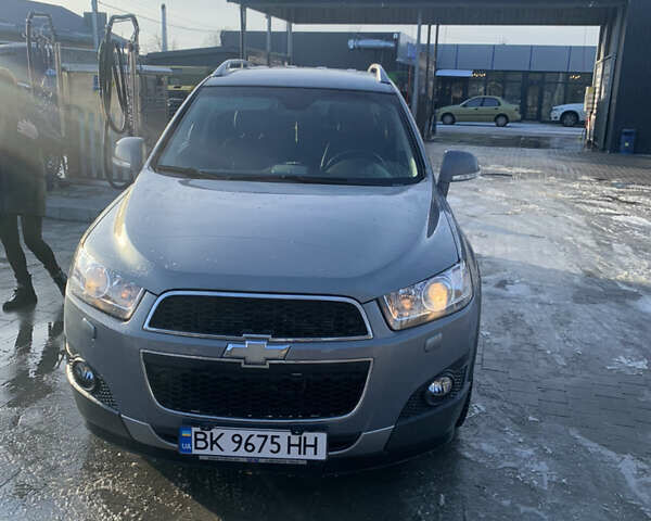 Сірий Шевроле Каптіва, об'ємом двигуна 2.23 л та пробігом 280 тис. км за 10000 $, фото 2 на Automoto.ua