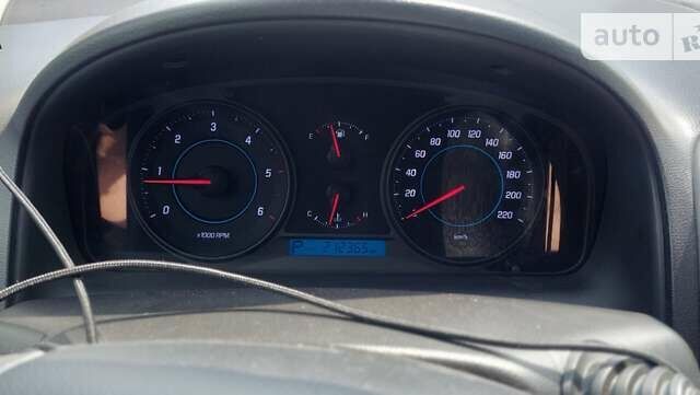 Сірий Шевроле Каптіва, об'ємом двигуна 2.23 л та пробігом 215 тис. км за 10800 $, фото 7 на Automoto.ua