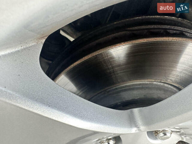 Серый Шевроле Каптива, объемом двигателя 2.2 л и пробегом 200 тыс. км за 9999 $, фото 28 на Automoto.ua