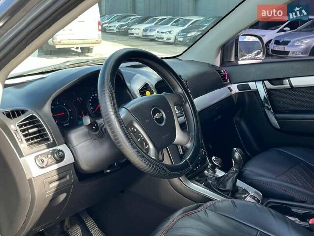 Серый Шевроле Каптива, объемом двигателя 2.2 л и пробегом 208 тыс. км за 10490 $, фото 42 на Automoto.ua