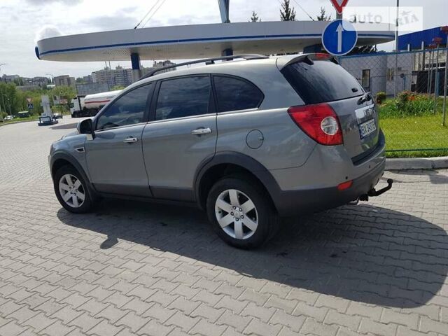 Сірий Шевроле Каптіва, об'ємом двигуна 2.2 л та пробігом 282 тис. км за 9500 $, фото 13 на Automoto.ua