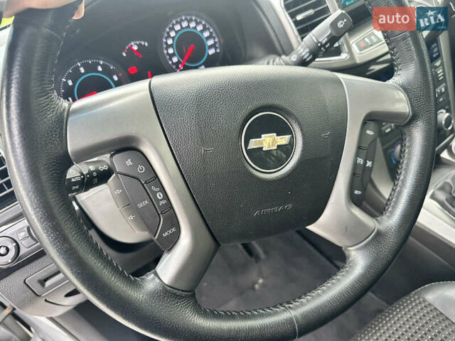 Серый Шевроле Каптива, объемом двигателя 2.2 л и пробегом 199 тыс. км за 10400 $, фото 26 на Automoto.ua