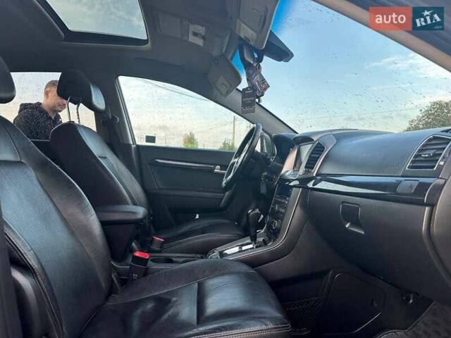 Серый Шевроле Каптива, объемом двигателя 2.2 л и пробегом 300 тыс. км за 12500 $, фото 17 на Automoto.ua