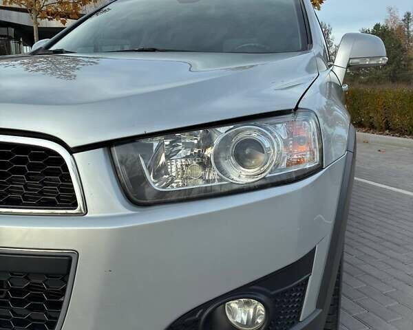 Серый Шевроле Каптива, объемом двигателя 2.38 л и пробегом 117 тыс. км за 11900 $, фото 17 на Automoto.ua