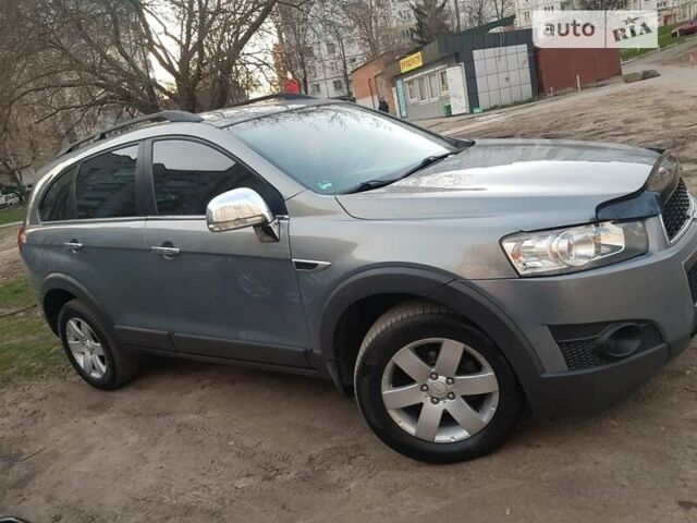 Сірий Шевроле Каптіва, об'ємом двигуна 2.2 л та пробігом 282 тис. км за 9500 $, фото 4 на Automoto.ua