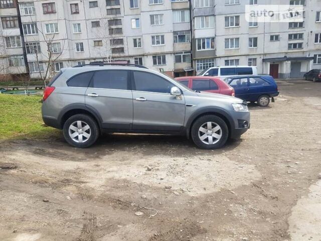 Сірий Шевроле Каптіва, об'ємом двигуна 2.2 л та пробігом 282 тис. км за 9500 $, фото 38 на Automoto.ua