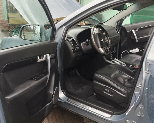 Сірий Шевроле Каптіва, об'ємом двигуна 2.2 л та пробігом 224 тис. км за 11200 $, фото 22 на Automoto.ua