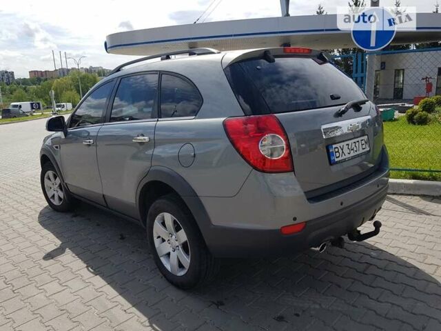 Сірий Шевроле Каптіва, об'ємом двигуна 2.2 л та пробігом 282 тис. км за 9500 $, фото 7 на Automoto.ua