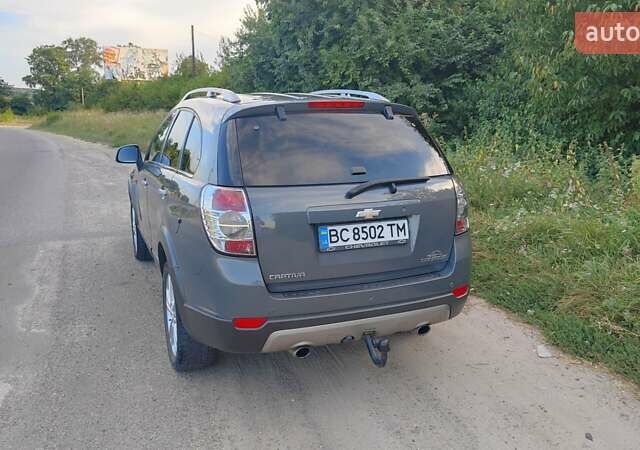 Сірий Шевроле Каптіва, об'ємом двигуна 2.23 л та пробігом 238 тис. км за 13000 $, фото 6 на Automoto.ua
