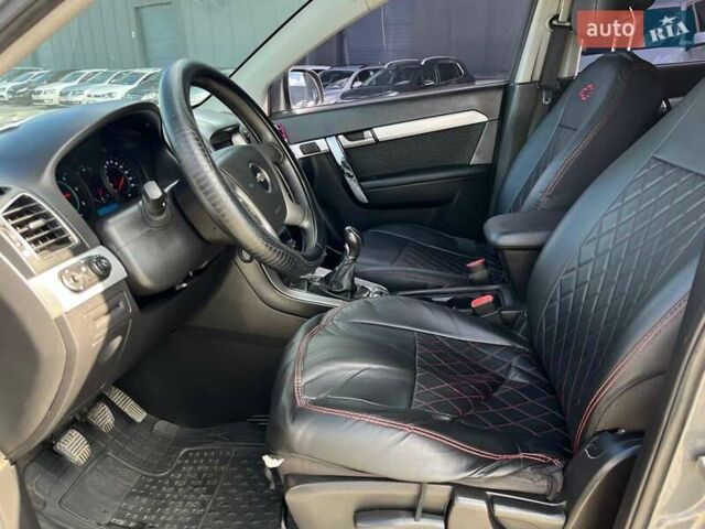 Серый Шевроле Каптива, объемом двигателя 2.2 л и пробегом 208 тыс. км за 10490 $, фото 41 на Automoto.ua