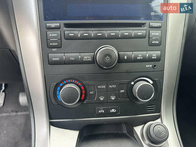 Серый Шевроле Каптива, объемом двигателя 2.2 л и пробегом 199 тыс. км за 10400 $, фото 23 на Automoto.ua