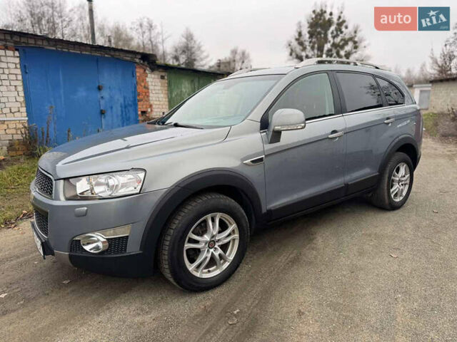 Сірий Шевроле Каптіва, об'ємом двигуна 2.2 л та пробігом 224 тис. км за 11200 $, фото 3 на Automoto.ua