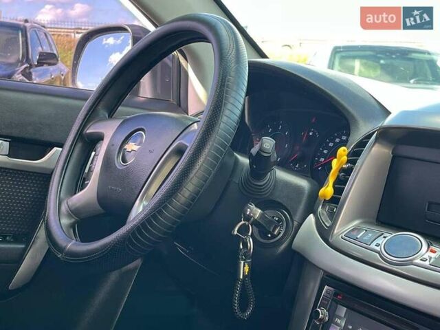 Серый Шевроле Каптива, объемом двигателя 2.2 л и пробегом 208 тыс. км за 10490 $, фото 14 на Automoto.ua