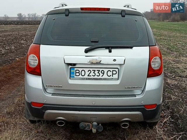 Серый Шевроле Каптива, объемом двигателя 2.4 л и пробегом 174 тыс. км за 9500 $, фото 4 на Automoto.ua