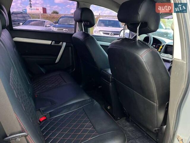 Серый Шевроле Каптива, объемом двигателя 2.2 л и пробегом 208 тыс. км за 10490 $, фото 19 на Automoto.ua