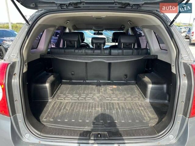 Серый Шевроле Каптива, объемом двигателя 2.2 л и пробегом 208 тыс. км за 10490 $, фото 21 на Automoto.ua