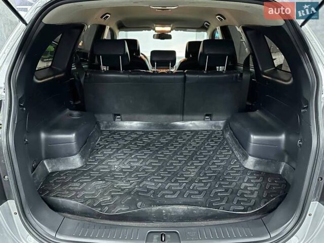 Серый Шевроле Каптива, объемом двигателя 2.4 л и пробегом 176 тыс. км за 9999 $, фото 20 на Automoto.ua
