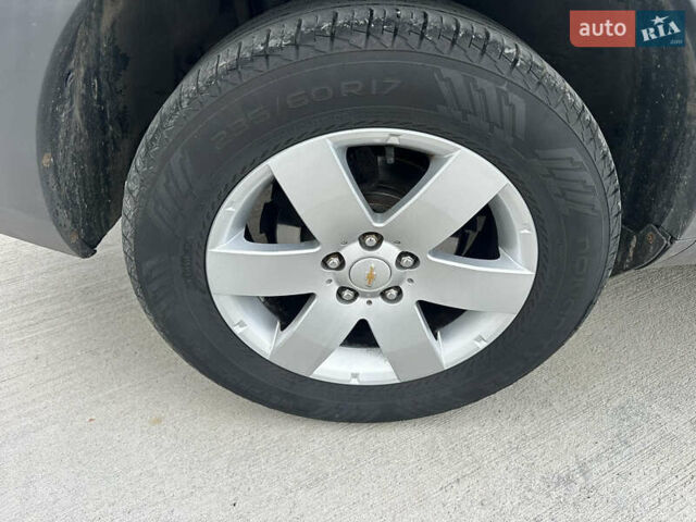 Серый Шевроле Каптива, объемом двигателя 2.2 л и пробегом 200 тыс. км за 9999 $, фото 16 на Automoto.ua