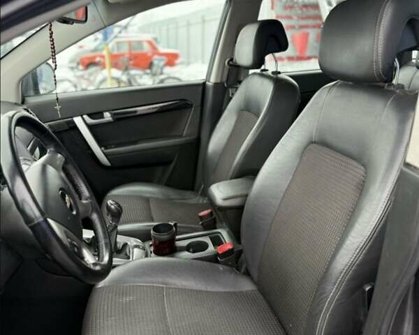 Серый Шевроле Каптива, объемом двигателя 2.2 л и пробегом 270 тыс. км за 8999 $, фото 23 на Automoto.ua