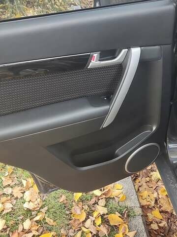 Серый Шевроле Каптива, объемом двигателя 2.2 л и пробегом 235 тыс. км за 12000 $, фото 8 на Automoto.ua