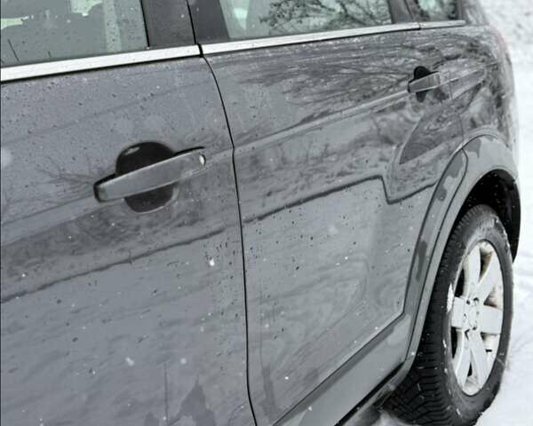 Серый Шевроле Каптива, объемом двигателя 2.2 л и пробегом 270 тыс. км за 8999 $, фото 21 на Automoto.ua