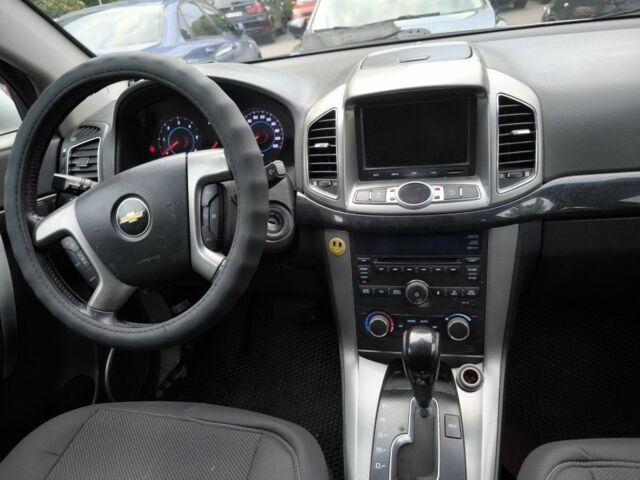 Серый Шевроле Каптива, объемом двигателя 2.2 л и пробегом 183 тыс. км за 10106 $, фото 3 на Automoto.ua