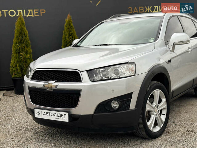 Серый Шевроле Каптива, объемом двигателя 2.2 л и пробегом 150 тыс. км за 11500 $, фото 9 на Automoto.ua