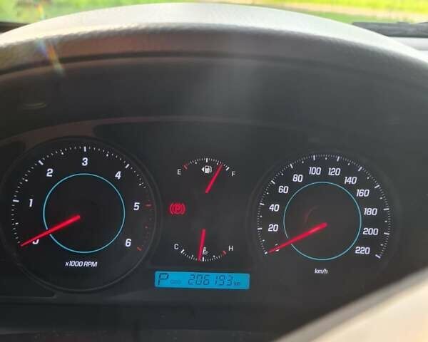 Сірий Шевроле Каптіва, об'ємом двигуна 2.23 л та пробігом 200 тис. км за 11300 $, фото 14 на Automoto.ua