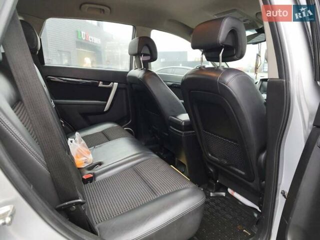 Сірий Шевроле Каптіва, об'ємом двигуна 2.2 л та пробігом 190 тис. км за 9700 $, фото 13 на Automoto.ua